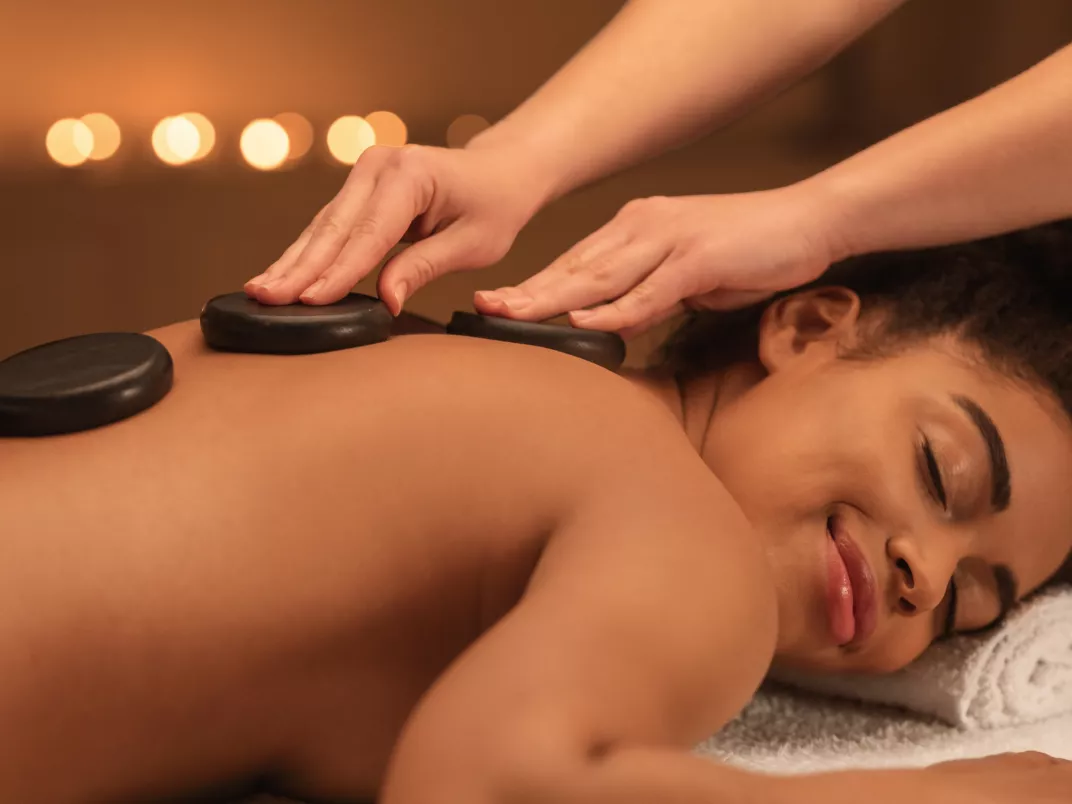 Pierres chaudes massage