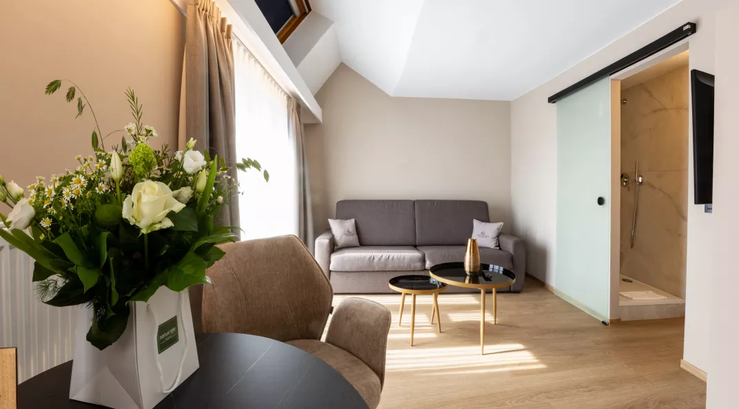 Chambre-familiale-salon